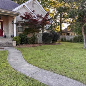 gardening service by Var Landscape reviewed on December 11, 2025