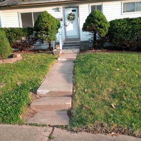 Leaf Removal by JP Lawn Service reviewed on September 22, 2025