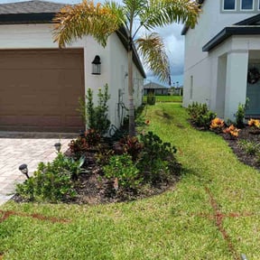 lawn maintenance by EZe quality scapes reviewed on April 25, 2024
