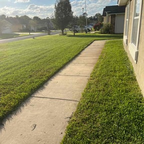 grass cutting by Lawn Care reviewed on August 21, 2024