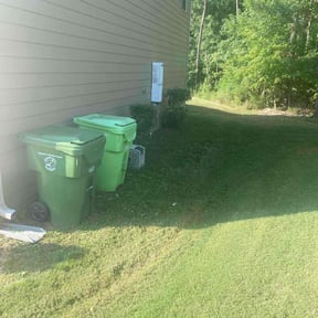 Bush Trimming by Splendid Grass Lawn Inc reviewed on August 15, 2025