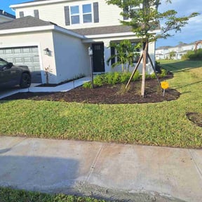 yard service by LIGHTNING LANDSCAPING & LAND MANAGEMENT reviewed on August 21, 2025