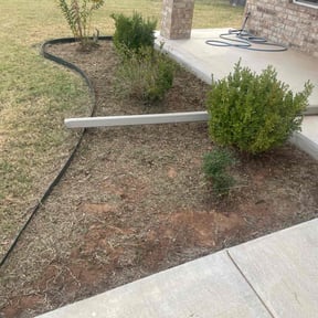 Flower Bed Weeding by Proppa prop lawn care reviewed on November 7, 2025