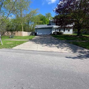 yard service by MooreLawnCare reviewed on April 26, 2024