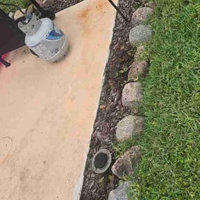 Flower Bed Weeding by Keep it trim mowing company reviewed on August 4, 2026