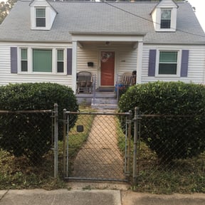 Bush Trimming by Edge Lawn Care reviewed on August 17, 2025