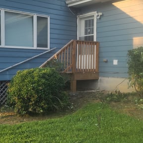 Bush Trimming by Nates Lawn Service reviewed on August 20, 2025