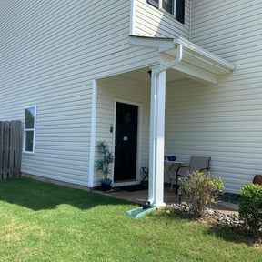 Pressure Washing by J Jr’s Lawn Maintenance reviewed on August 20, 2025