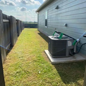 Bush Trimming by Alcazar Landscaping reviewed on August 18, 2025