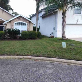 lawn maintenance by Taylor's Turf reviewed on November 1, 2019