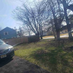 Leaf Removal by Gourley Greenery reviewed on October 2, 2025