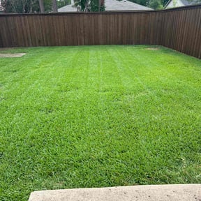 residential landscaping by Flash Cutts reviewed on August 21, 2025