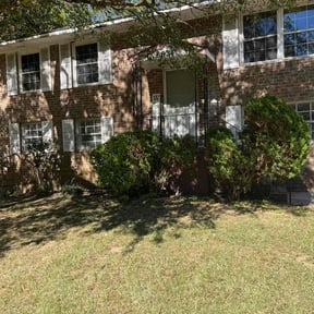 Bush Trimming by Ortiz Landscaping reviewed on April 22, 2024