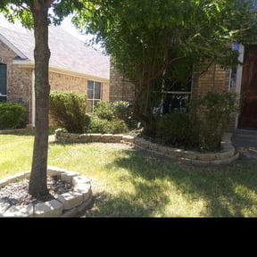 Bush Trimming by Tuck's Laboring & Property Maintenance reviewed on August 21, 2025