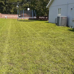 yard service by Garrett’s Lawn Care reviewed on August 14, 2025
