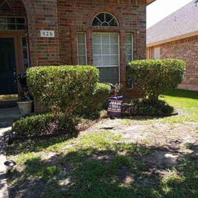 Bush Trimming by Lawn Me Up Landscape reviewed on August 15, 2025