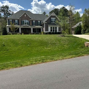 gardening service by Thomas Kelly Home Services reviewed on August 21, 2025