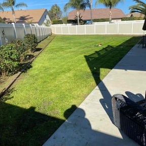 grass cutting by Hugo Lopez Landscaping reviewed on August 27, 2024