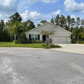 yard maintenance by Mcleod Property pres reviewed on August 16, 2025