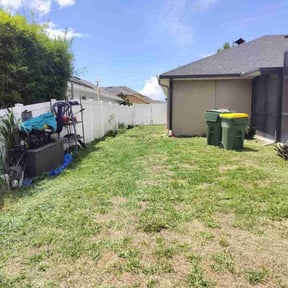 Leaf Removal by 11 lawns reviewed on September 17, 2025