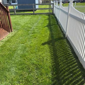 lawn care by Running Circles Lawn Care services reviewed on July 9, 2025