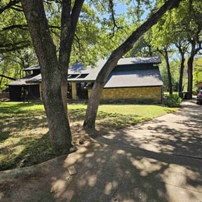 Leaf Removal by PRECISE DEFINITION MAINTENANCE LLC reviewed on August 15, 2025