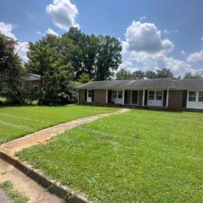 gardening service by ATW Imbues reviewed on November 27, 2025