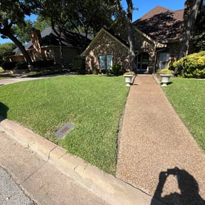 gardening service by RazaSharpe lanscaping LLC reviewed on August 20, 2025