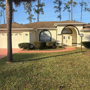 Bush Trimming by Acorn Lawn Care reviewed on November 27, 2025