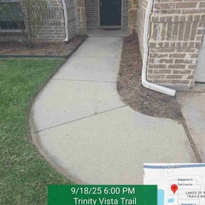 Flower Bed Weeding by CRP Landscape reviewed on April 20, 2024