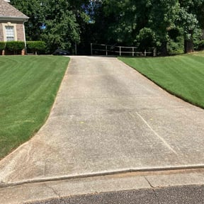 landscaping services by H&amp;H Landscapers reviewed on January 1, 2026