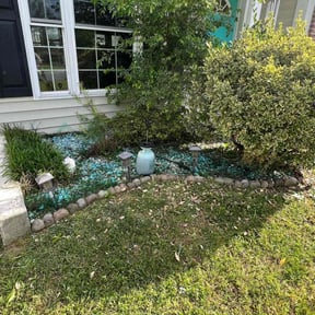 Flower Bed Weeding by Lipscomb mowing reviewed on August 20, 2025