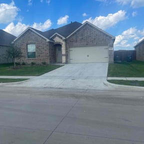 lawn care by Harris Landscaping reviewed on August 20, 2025