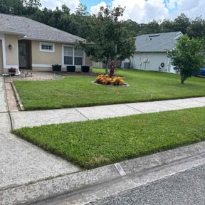yard maintenance by Andrews lawn and landscaping reviewed on August 19, 2025