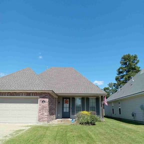 grass cutting by Angelle&#039;s Lawn and Tree, Pressure Washing Services L.L.C. reviewed on October 2, 2024