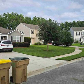 lawn maintenance by JD&#039;s Lawn Care reviewed on August 19, 2025