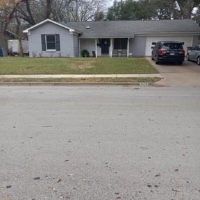 Leaf Removal by Davino Handy Services reviewed on September 26, 2025