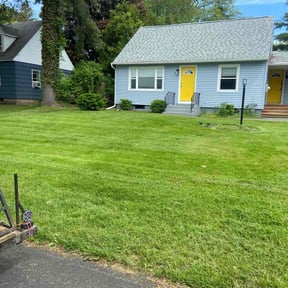 residential landscaping by YOM Lawn and Landscaping reviewed on November 24, 2025