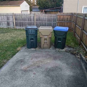 Leaf Removal by Fuentes landing reviewed on November 24, 2025