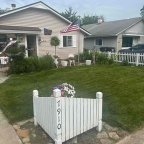 lawn care services by Pure Lawn Care reviewed on August 21, 2025