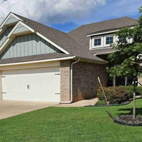 gardening service by CJ clean outs llc reviewed on December 3, 2025