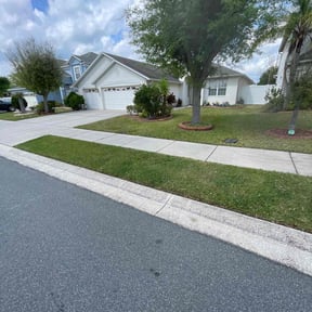 yard maintenance by Sharp Cutz LLC reviewed on December 14, 2023