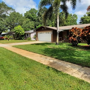 yard service by AMERICA&#039;S BEST LAWN SERVICE LLC reviewed on November 23, 2025