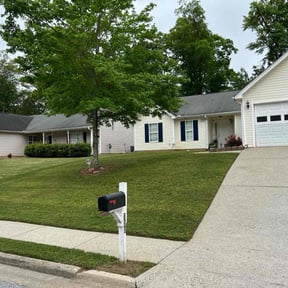 residential landscaping by Ouachita Landscape reviewed on August 18, 2025