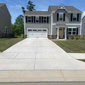 yard maintenance by SS Junk Removal and Hauling reviewed on December 24, 2025