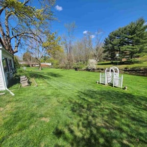 residential landscaping by Laureans landscaping LLC reviewed on August 16, 2025