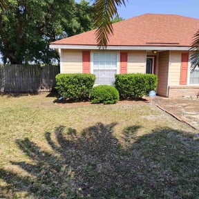 Bush Trimming by Big Horn Landscaping reviewed on November 23, 2025