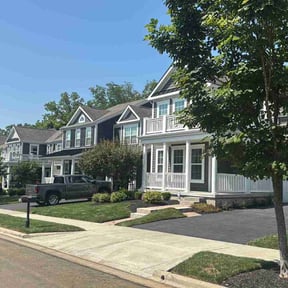 lawn service by Peachy clean pressure washing, LLC reviewed on August 15, 2025