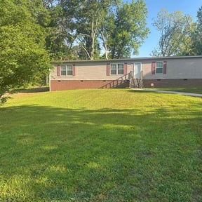 landscaping by Use more services reviewed on November 21, 2025