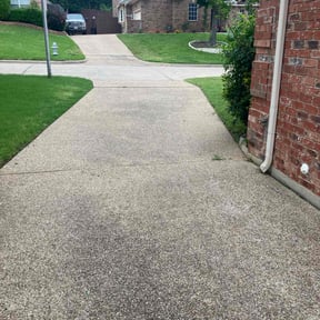 yard service by Joseph Fullner reviewed on August 17, 2025